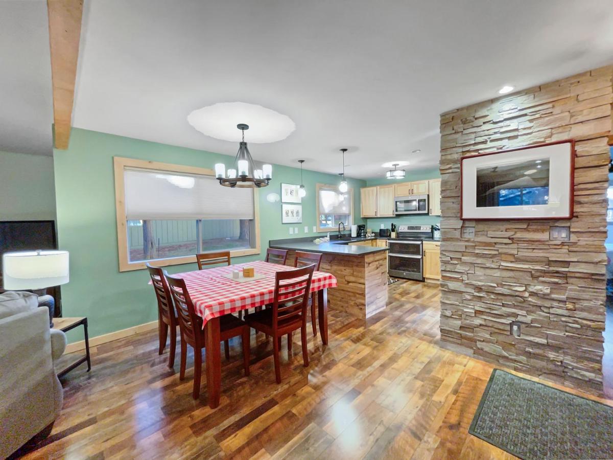 Fourth Sister Retreat Apartment Систърс Екстериор снимка